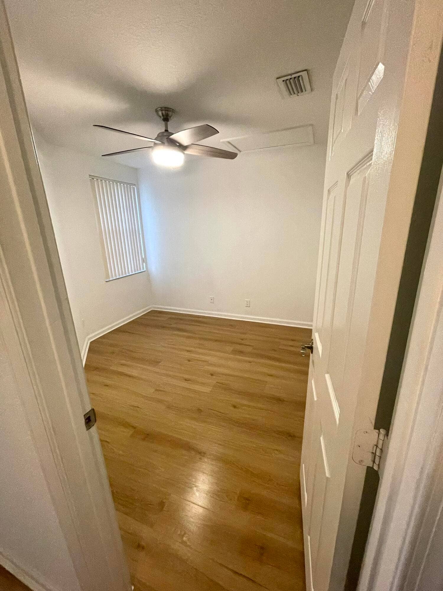 986 Summit Lake Drive, West Palm Beach, West Palm Beach, FL 33406 2.4