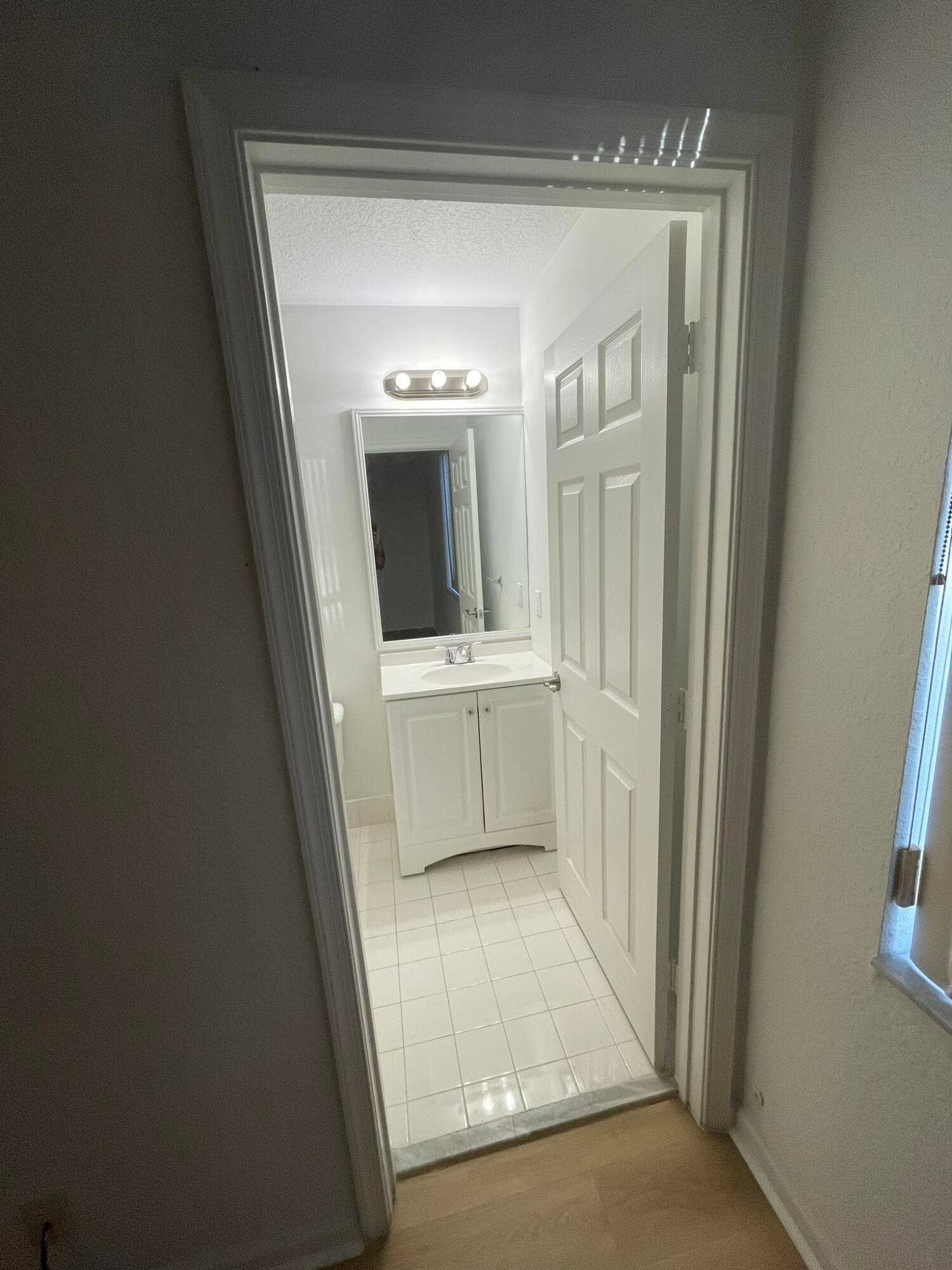 986 Summit Lake Drive, West Palm Beach, West Palm Beach, FL 33406 3.6