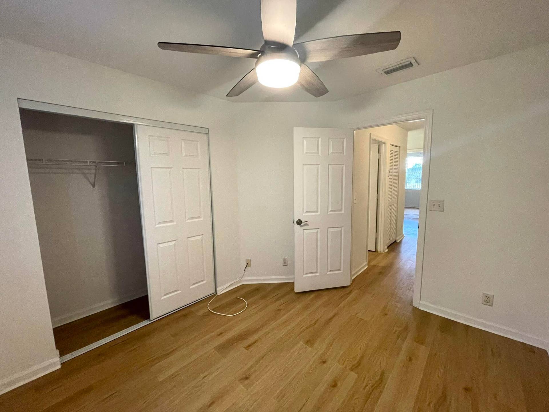 986 Summit Lake Drive, West Palm Beach, West Palm Beach, FL 33406 2.9