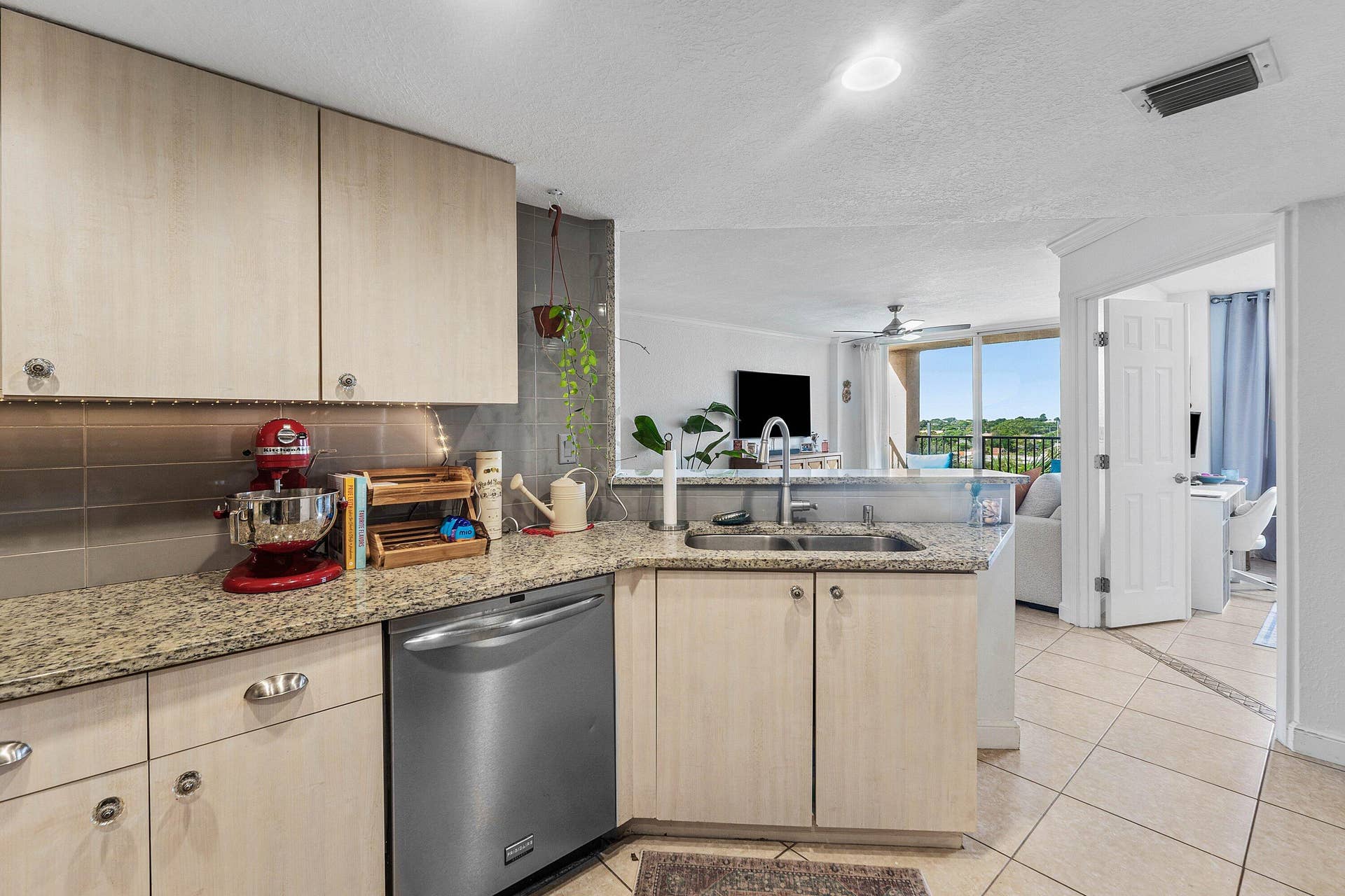 008-1801NorthFlaglerDrive-716-WestPalmBe