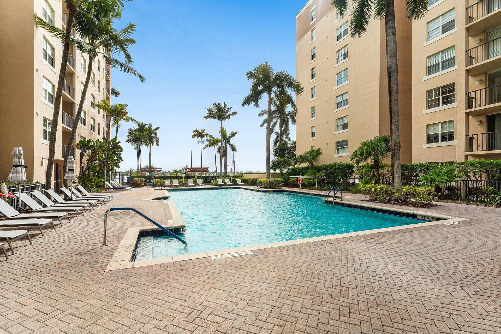 041-1801NorthFlaglerDrive-716-WestPalmBe