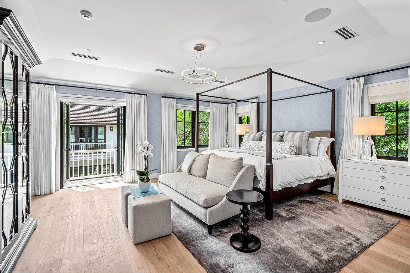 412 Brazilian Avenue, Palm Beach, FL 33480 Primary Bedroom