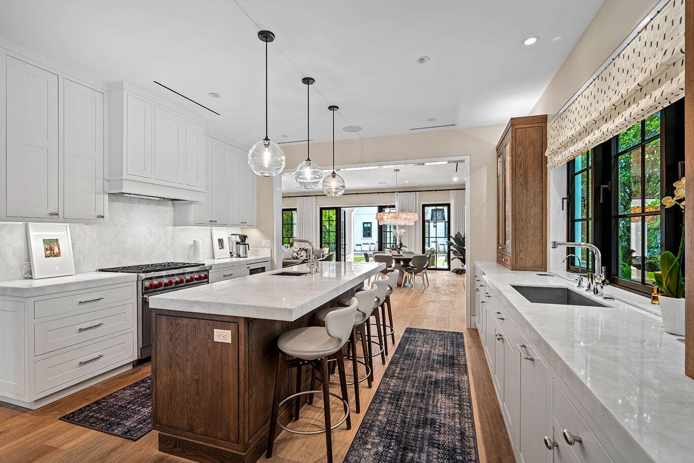 412 Brazilian Avenue, Palm Beach, FL 33480 Kitchen