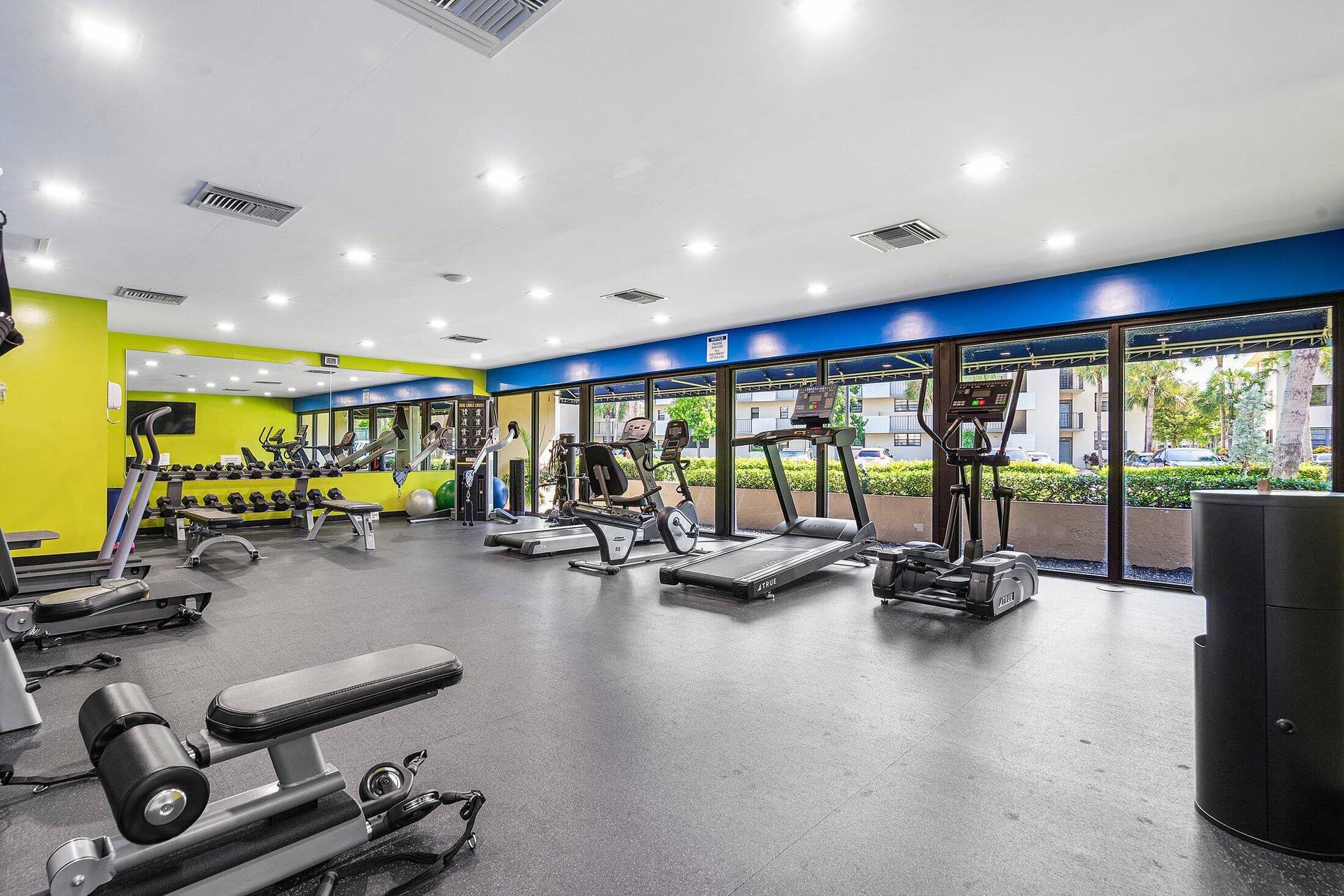 2440 DEER CREEK COUNTRY CLUB Boulevard, #405-C, Deerfield Beach, FL 33442 033-2440DCCountryClubBoulevard-Unit111-D