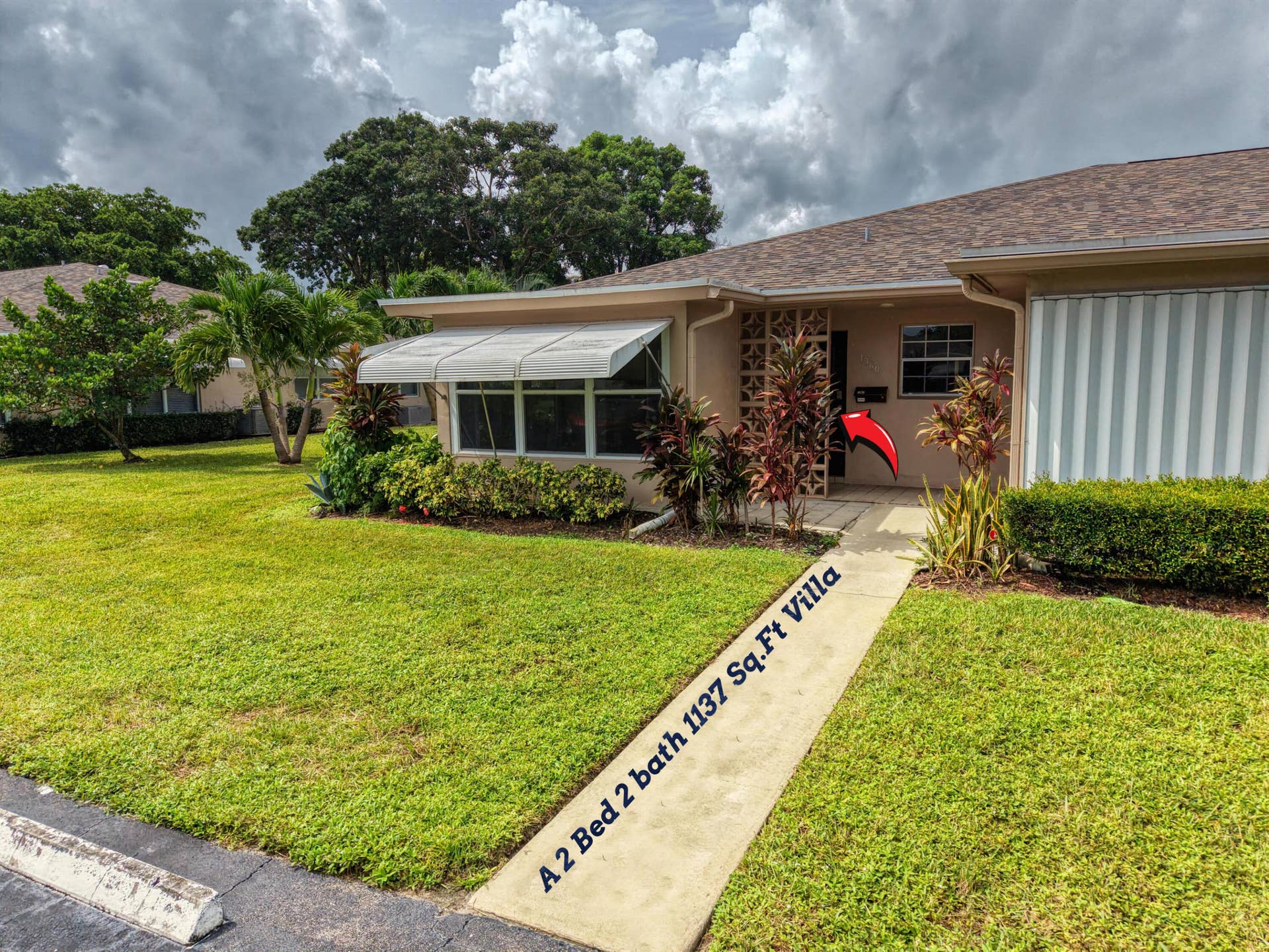 1360 SE High Point Way SE, #A, Delray Beach, FL 33445 2 Entryway (01)
