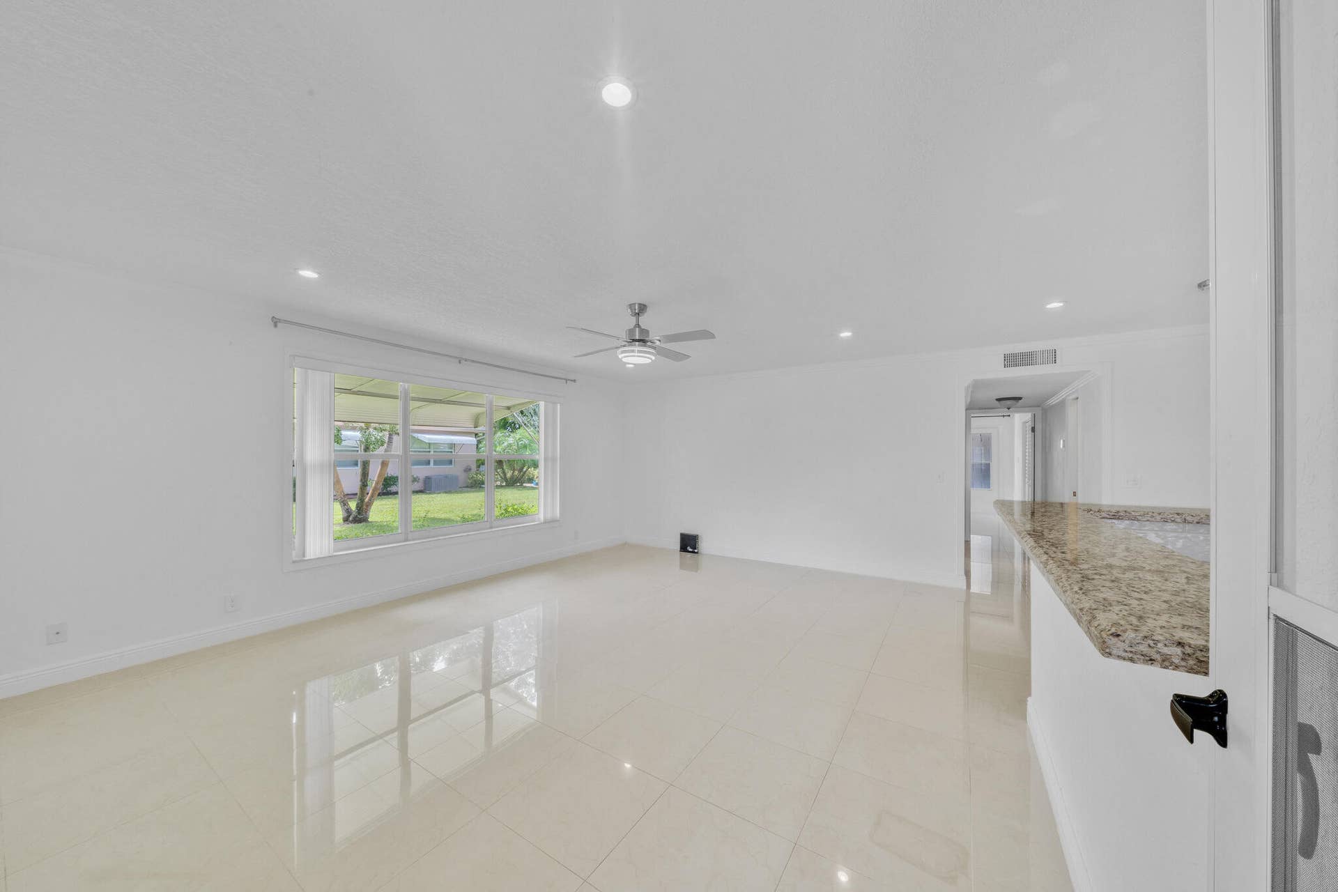 1360 SE High Point Way SE, #A, Delray Beach, FL 33445 3 Entrance