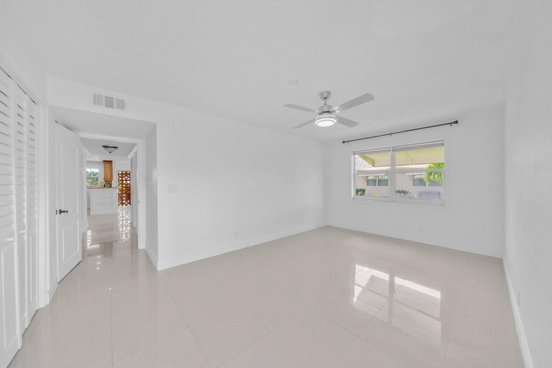 1360 SE High Point Way SE, #A, Delray Beach, FL 33445 15 Primary Bedroom (1)