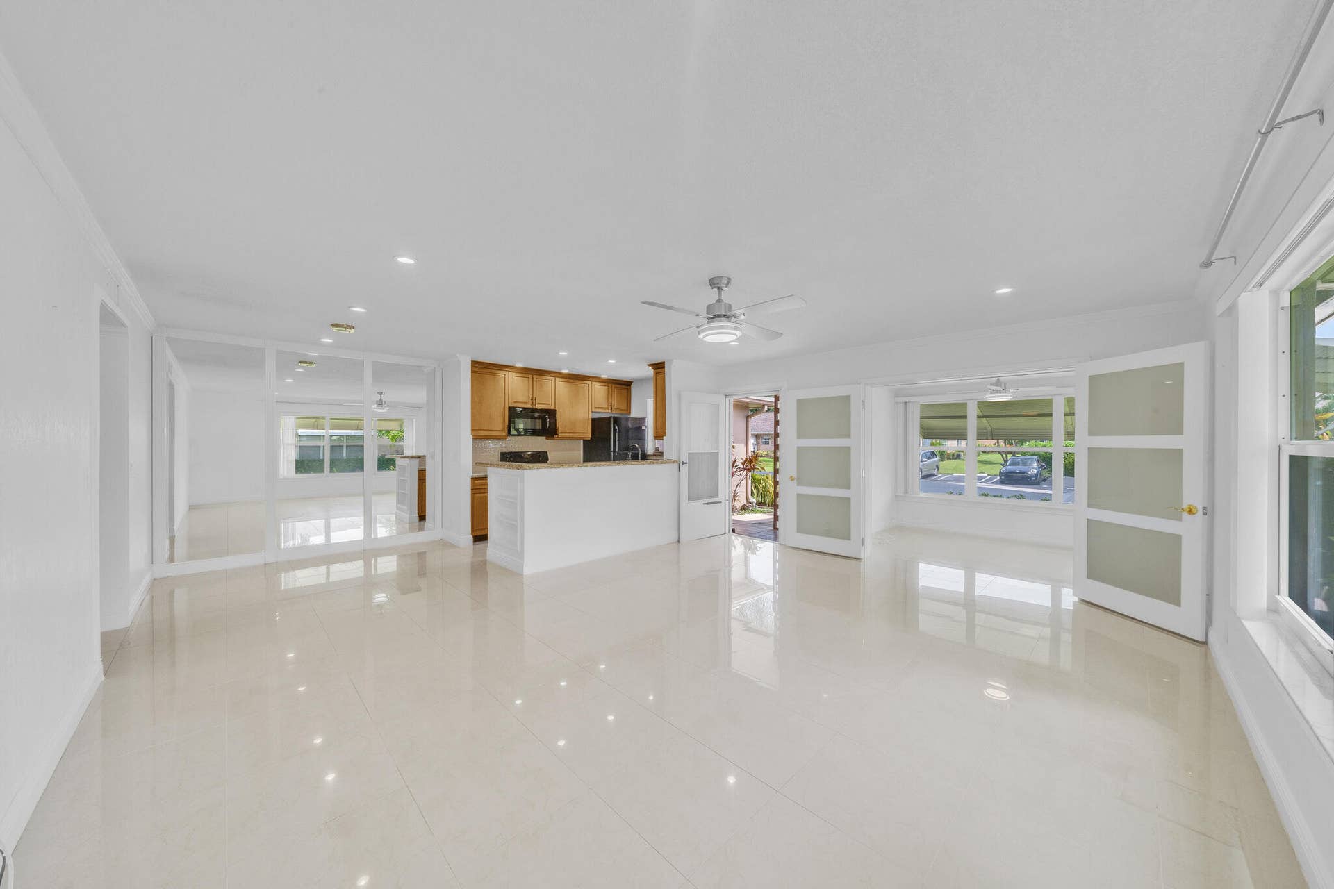 1360 SE High Point Way SE, #A, Delray Beach, FL 33445 4 Living Area (2)