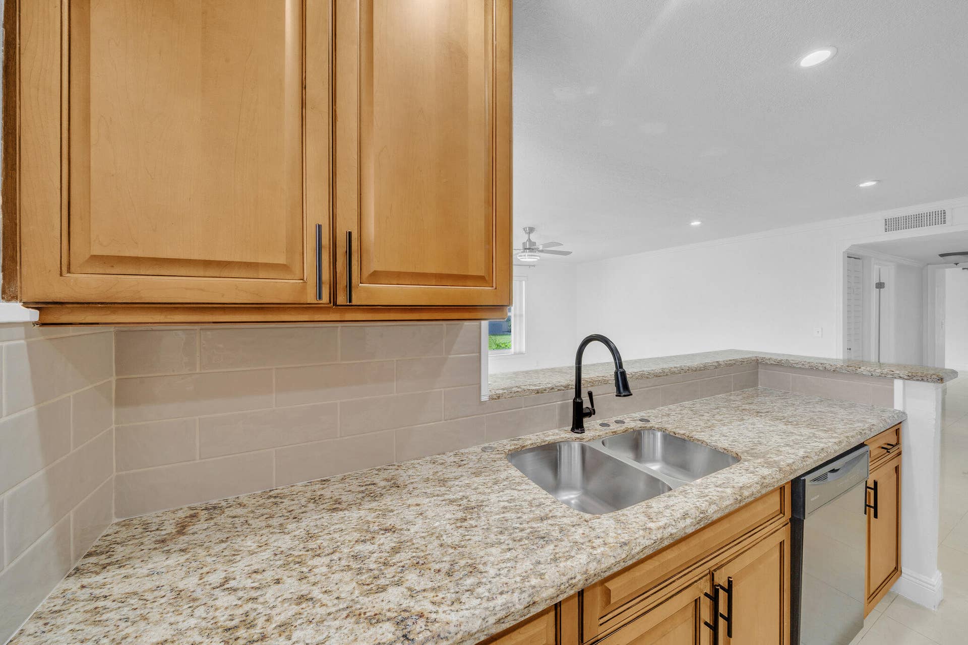1360 SE High Point Way SE, #A, Delray Beach, FL 33445 6 Kitchen (3)