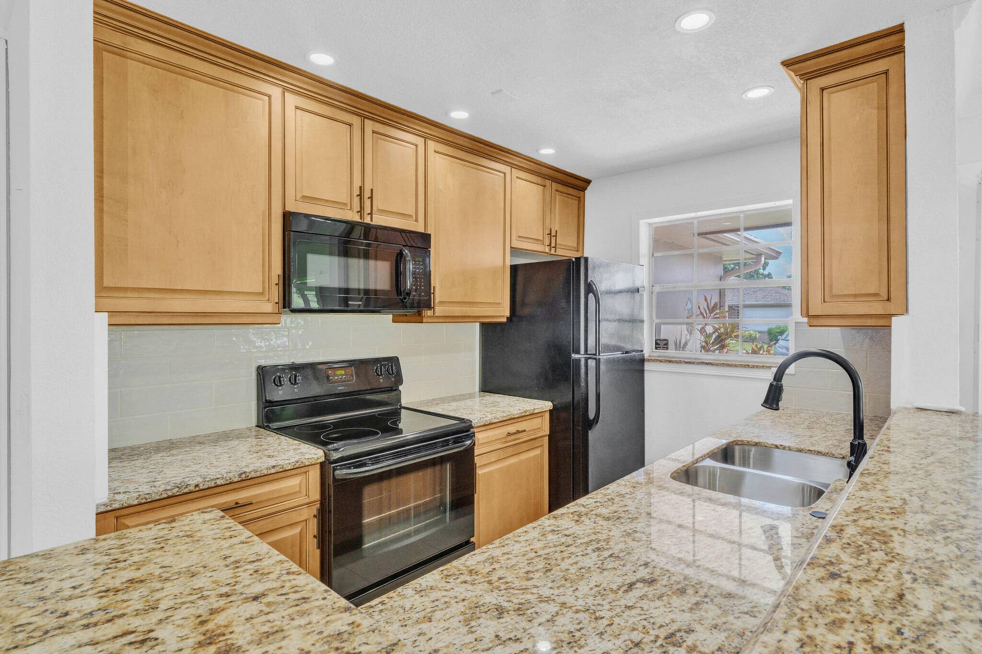1360 SE High Point Way SE, #A, Delray Beach, FL 33445 6 Kitchen (1)