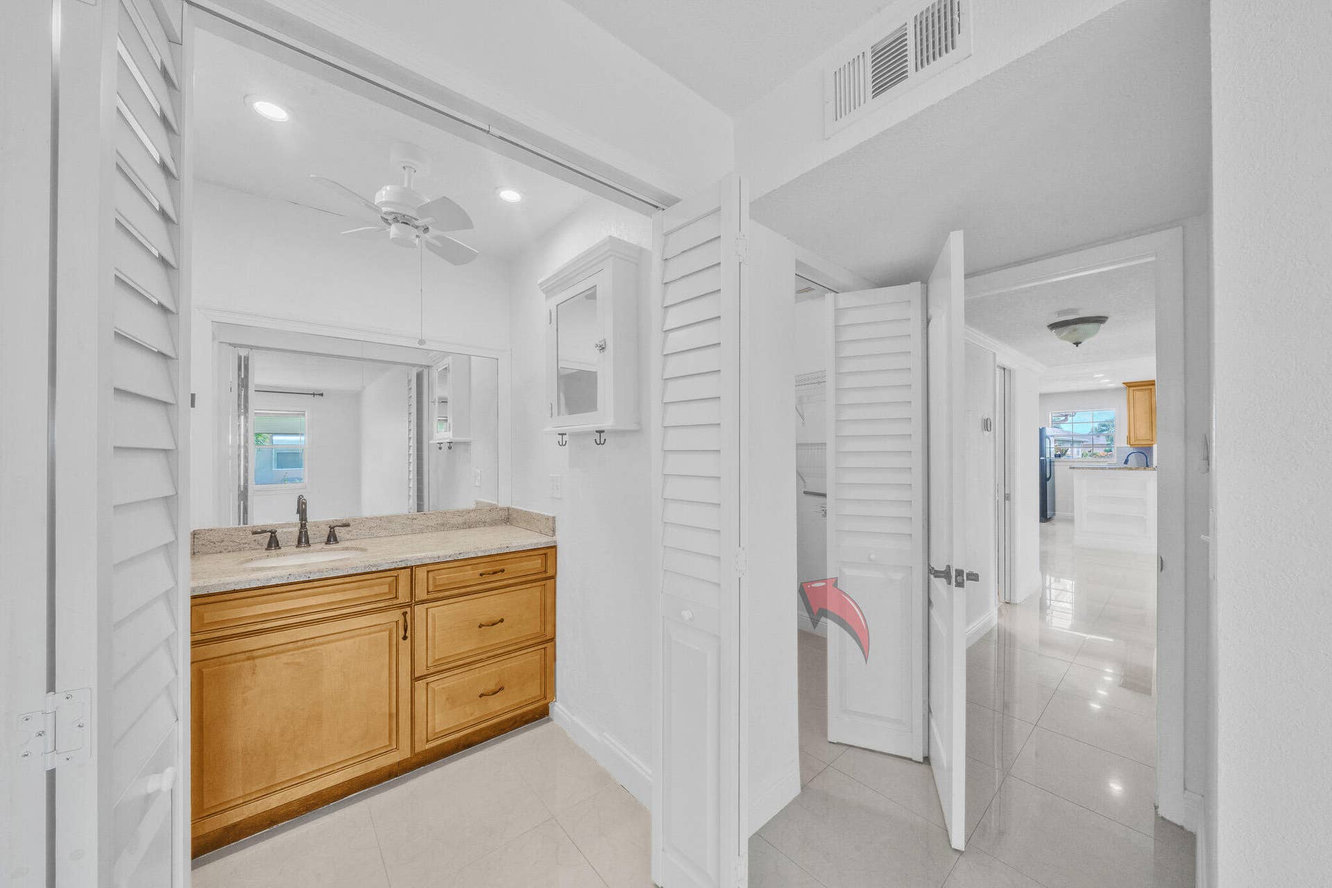 1360 SE High Point Way SE, #A, Delray Beach, FL 33445 17 Foyer