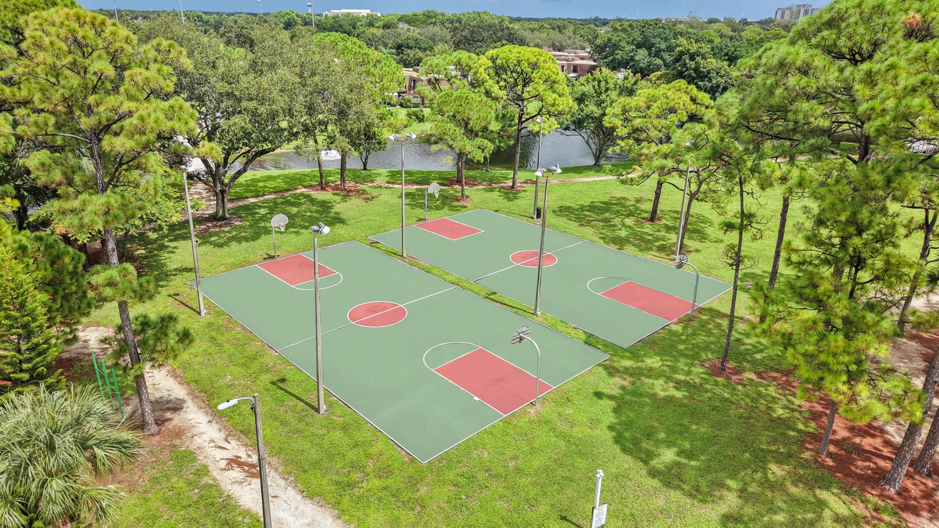 1928 19TH Lane, Palm Beach Gardens, FL 33418 39_pbg + 19th lane - court 03