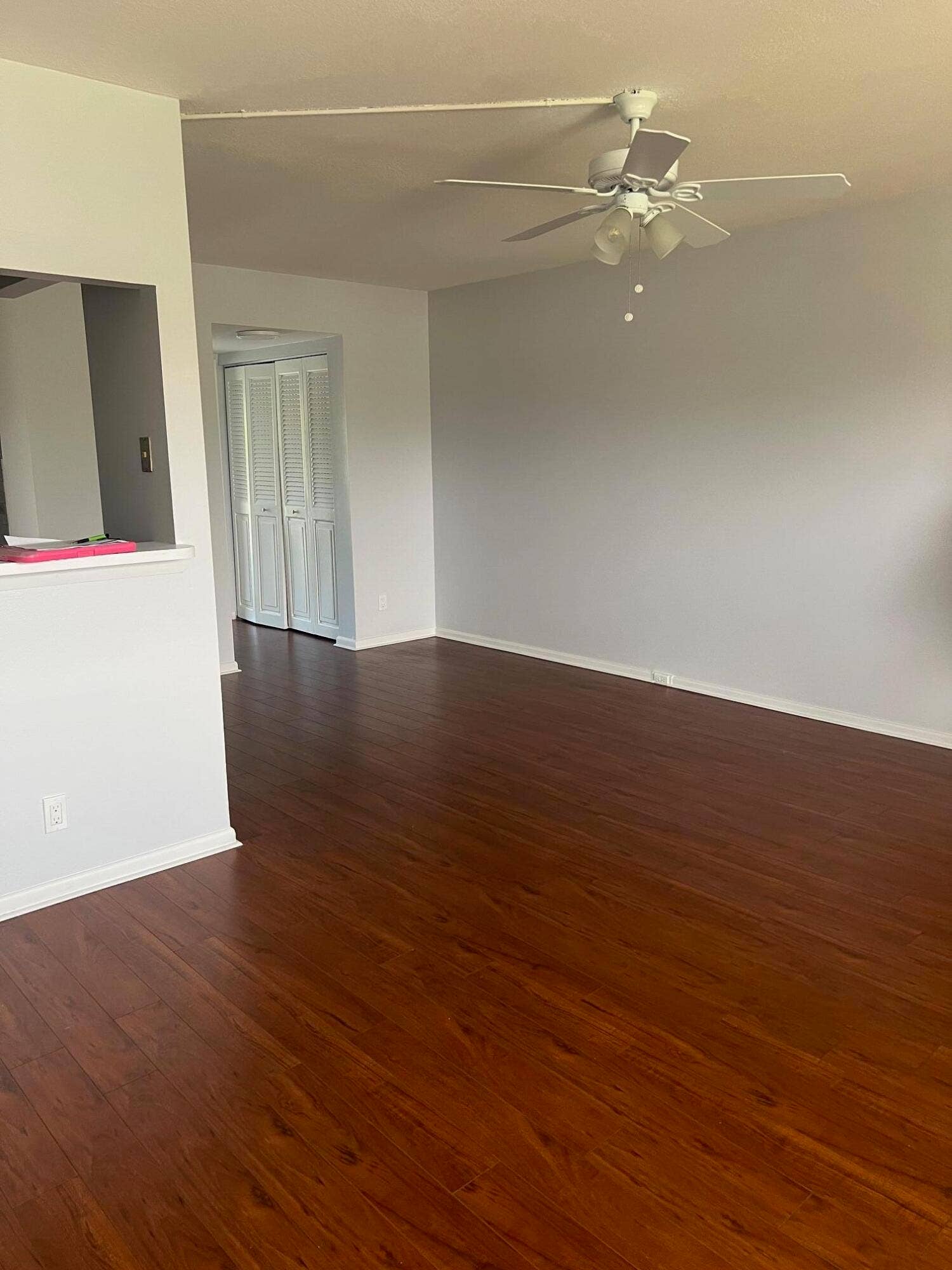 359 Preston I, Boca Raton, FL 33434 Living Room/Dining Area