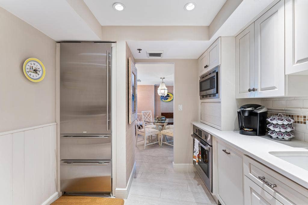 200 OCEAN TRAIL Way, #T7, Jupiter, FL 33477 Kitchen
