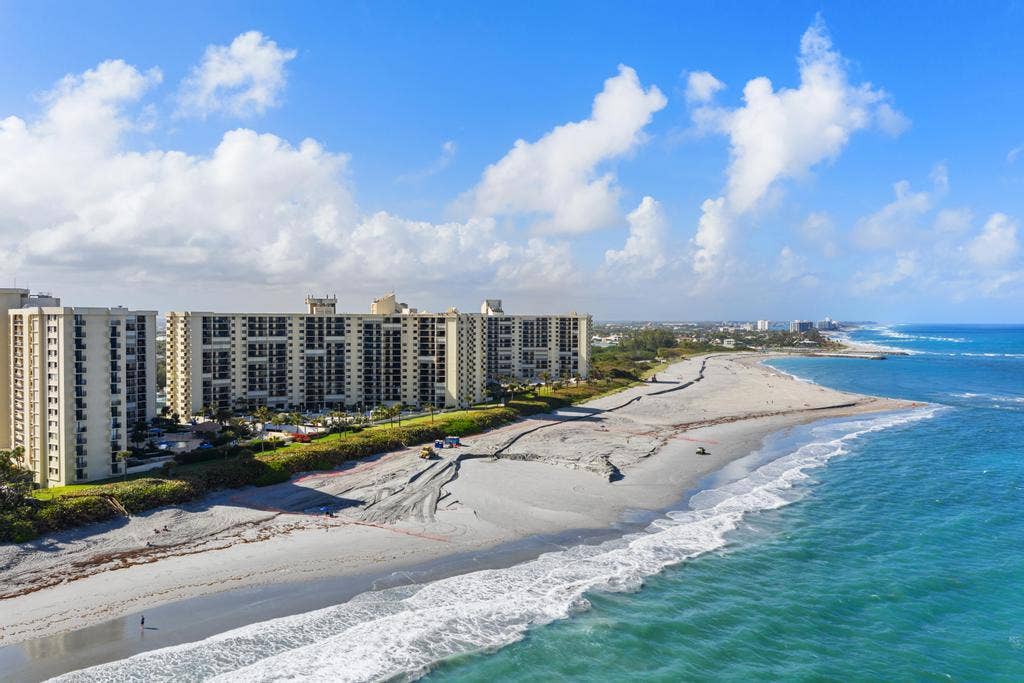 200 OCEAN TRAIL Way, #T7, Jupiter, FL 33477 200 Ocean Trail