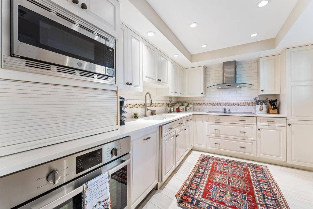 200 OCEAN TRAIL Way, #T7, Jupiter, FL 33477 Kitchen
