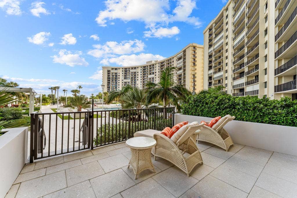 200 OCEAN TRAIL Way, #T7, Jupiter, FL 33477 Terrace