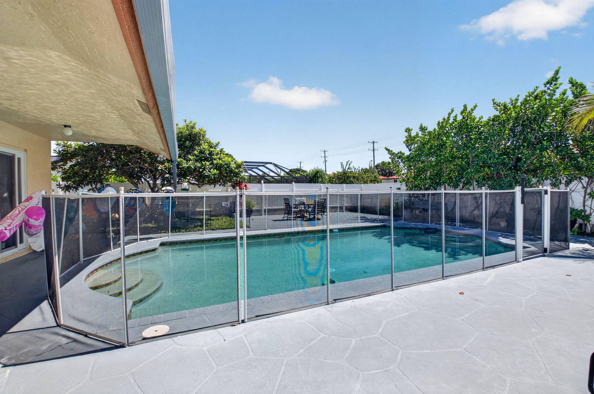 Oversized Lanai with fully fenced yard