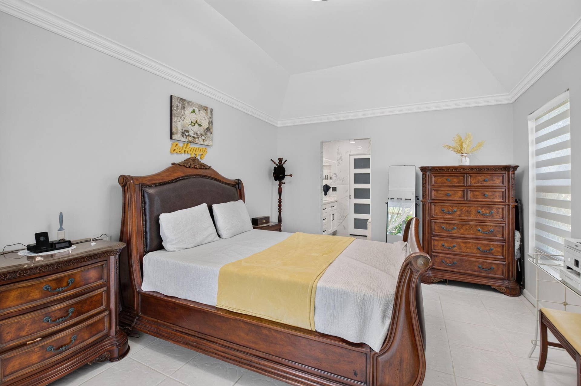 Primary Bedroom with access to Lanai