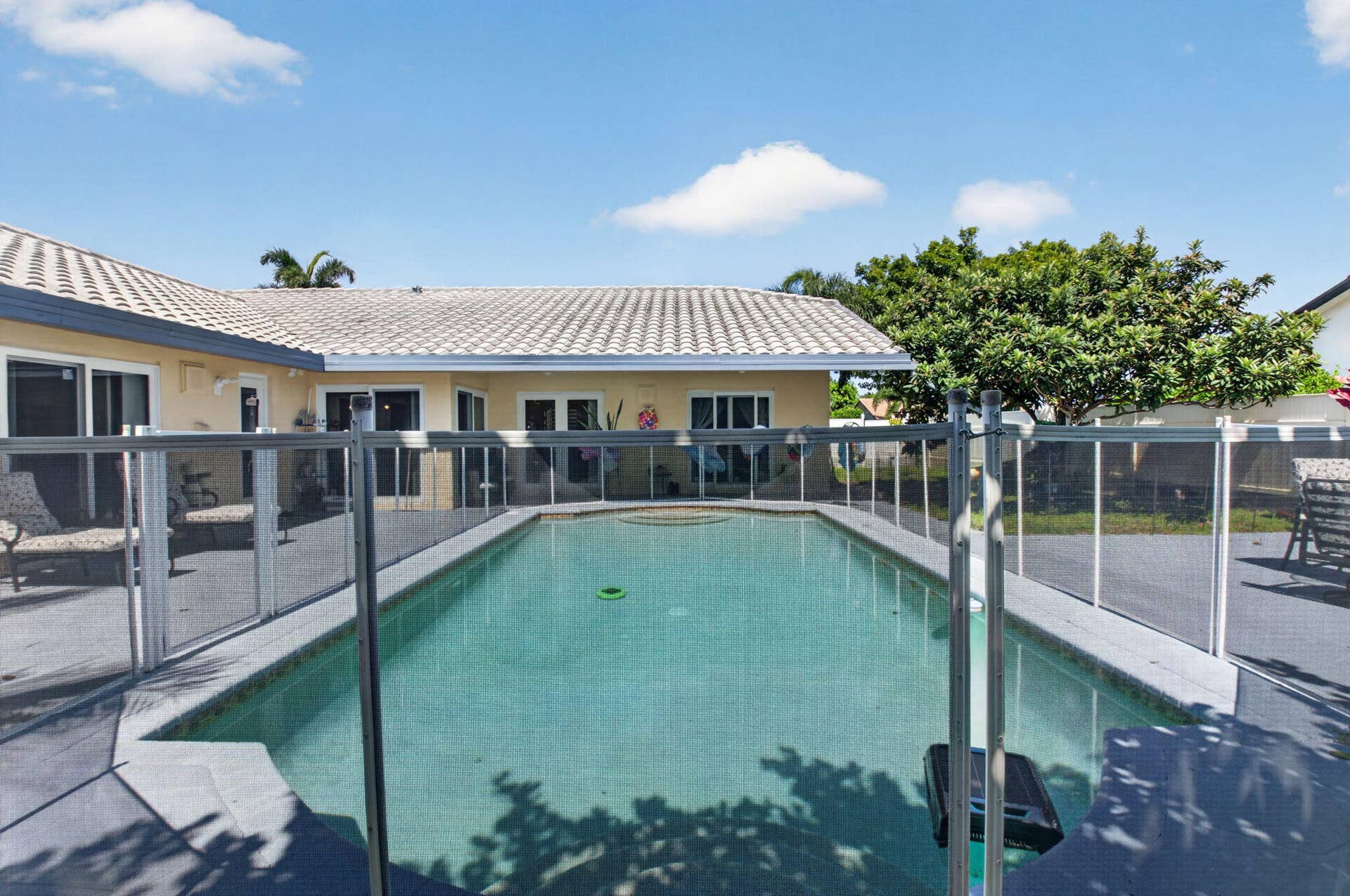 Oversized Lanai with fully fenced yard