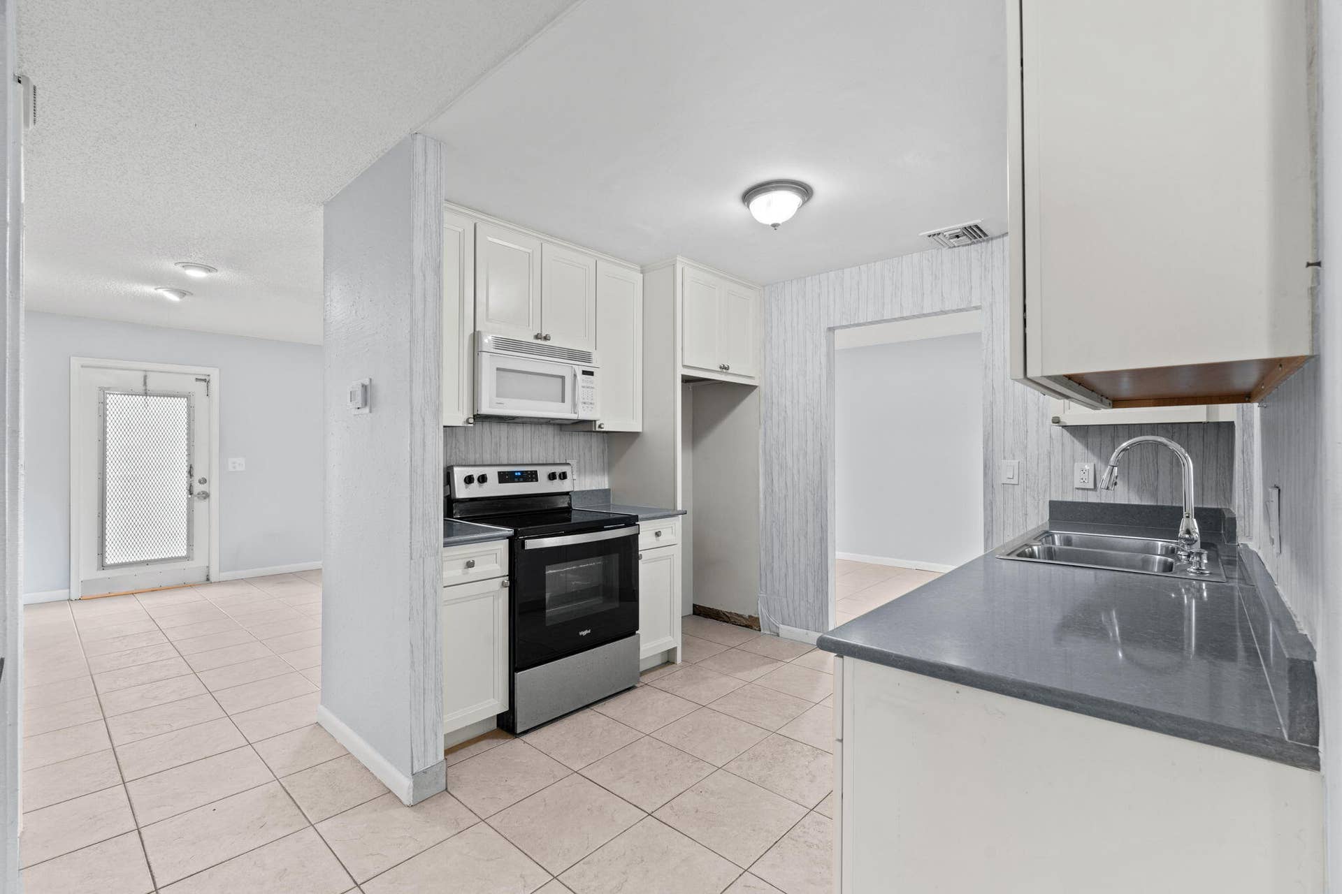 Entrance and Kitchen