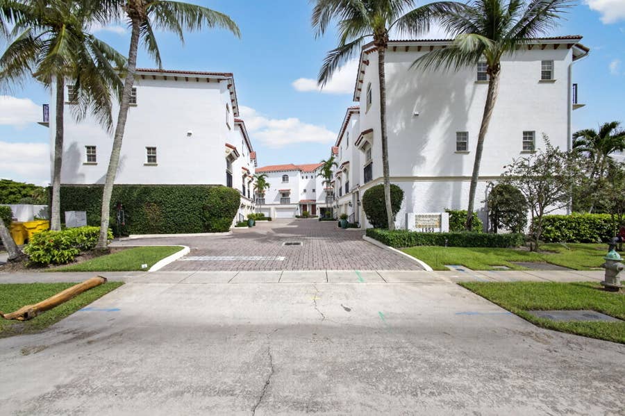 Property photo for 1950 Presidential Way, #10, West Palm Beach, FL