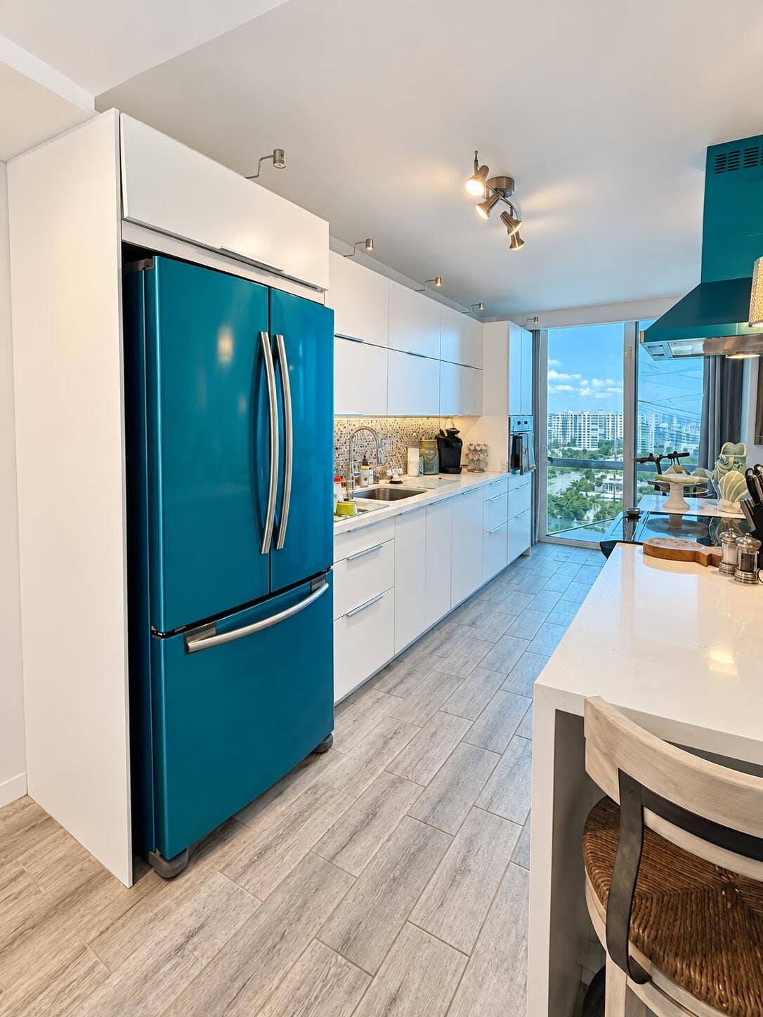 Teal Accents in a Modern Coastal Kitchen