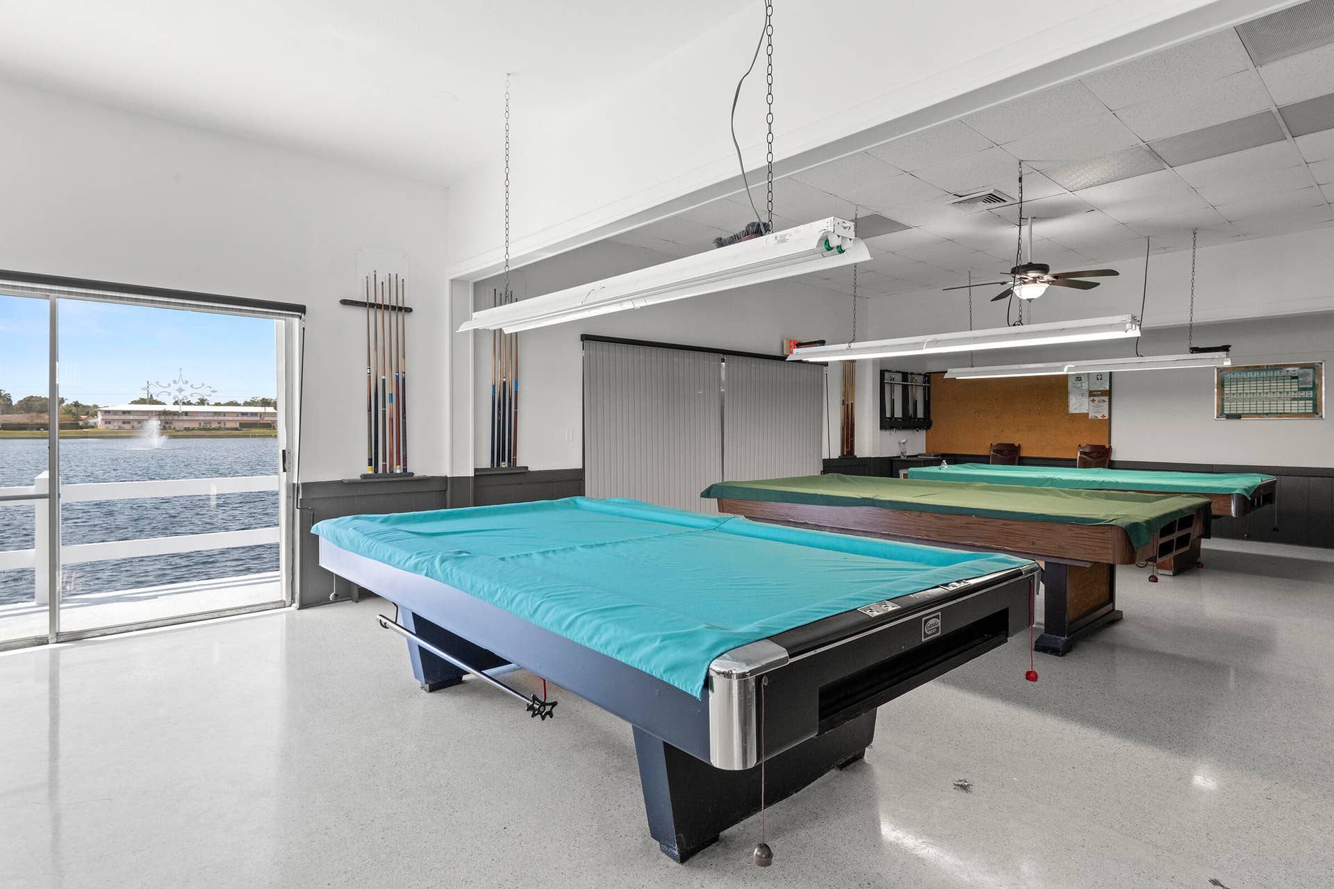 BILLIARD