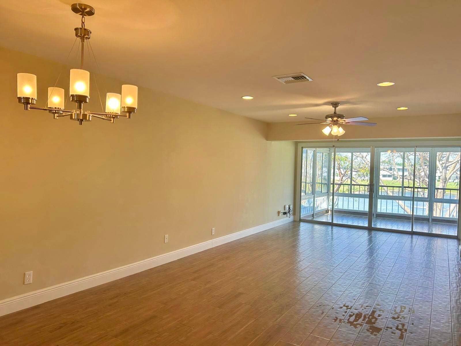 2811 SW 15th Street, #202, Delray Beach, FL 33445 Living Room