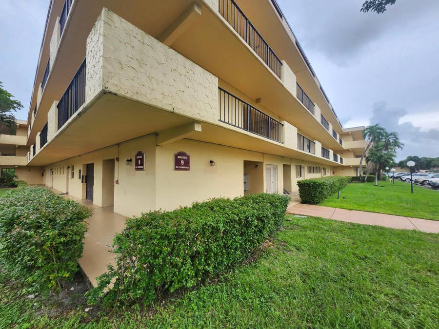Property photo for 351 Cambridge Road, #311, Hollywood, FL