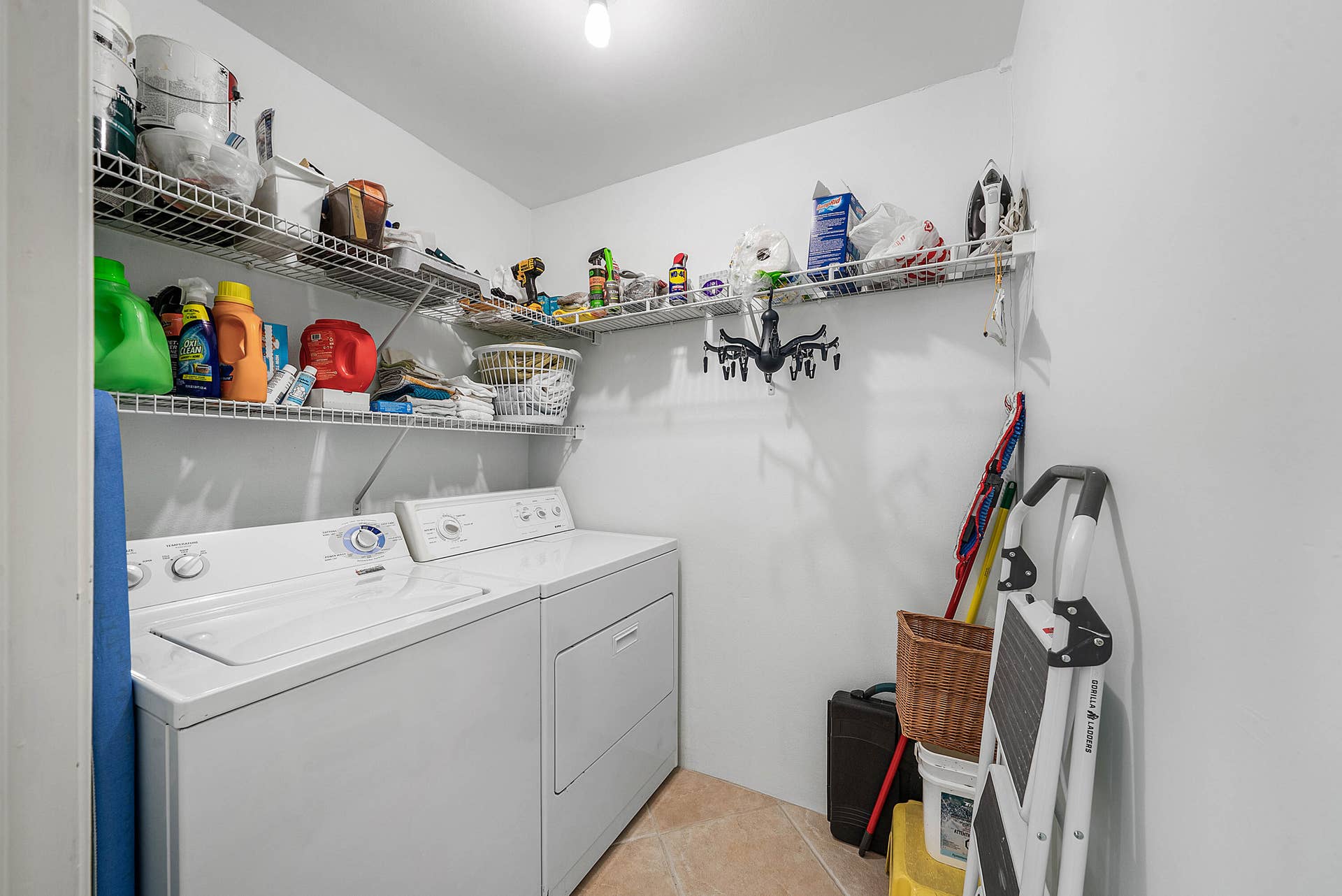 4367 N QUAIL RIDGE Drive N, #B, Boynton Beach, FL 33436 Laundry