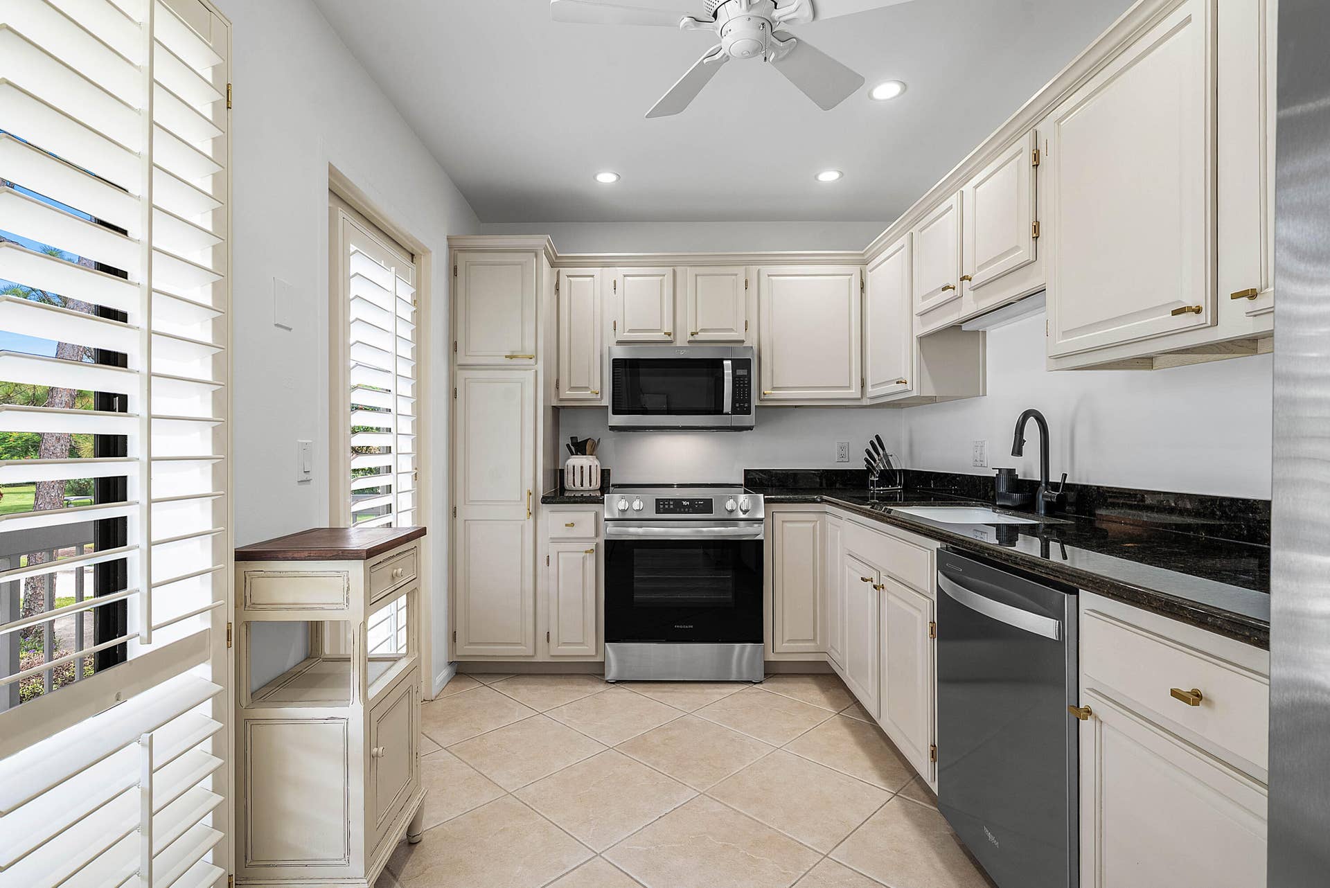 4367 N QUAIL RIDGE Drive N, #B, Boynton Beach, FL 33436 Ki