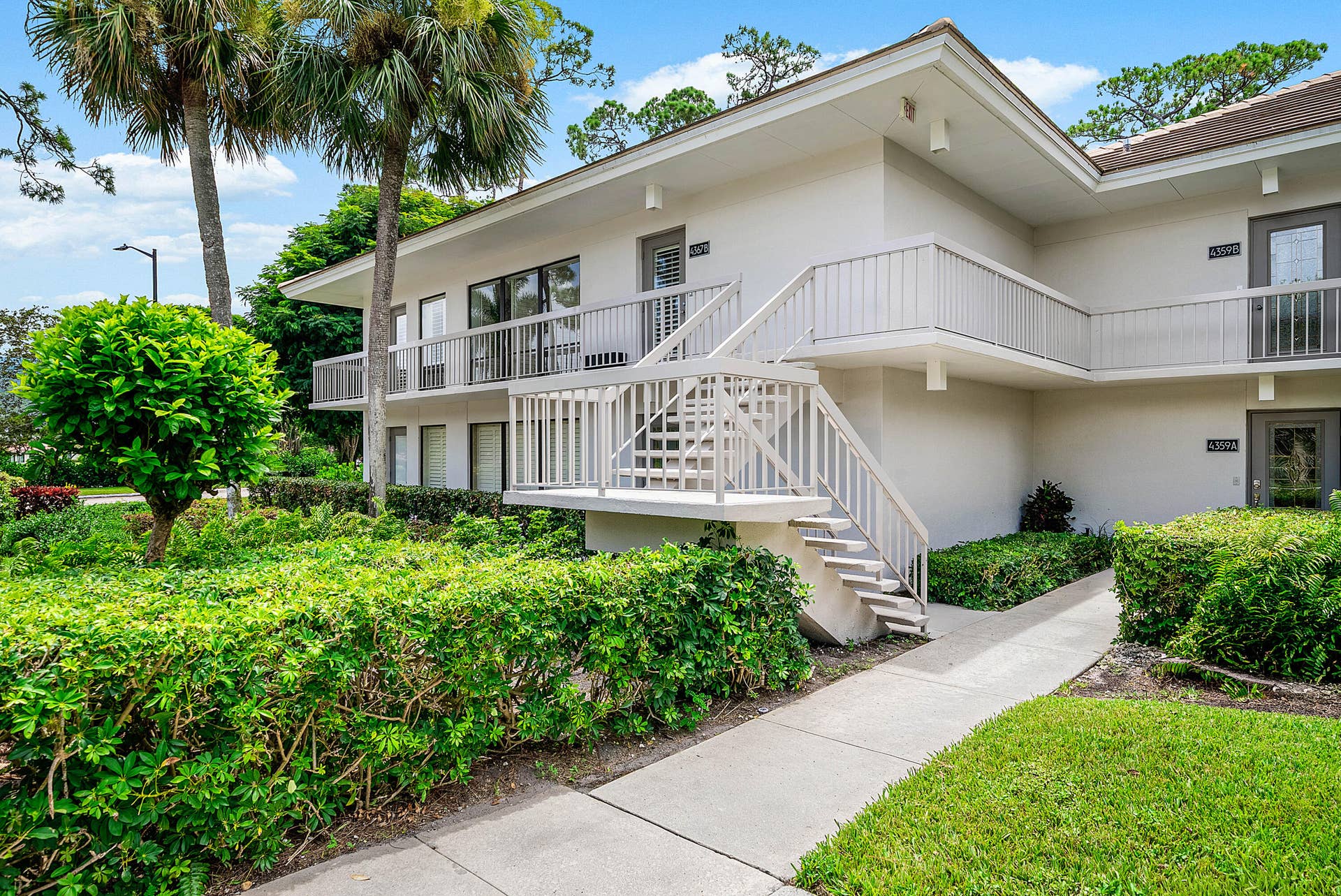 4367 N QUAIL RIDGE Drive N, #B, Boynton Beach, FL 33436 Stairs