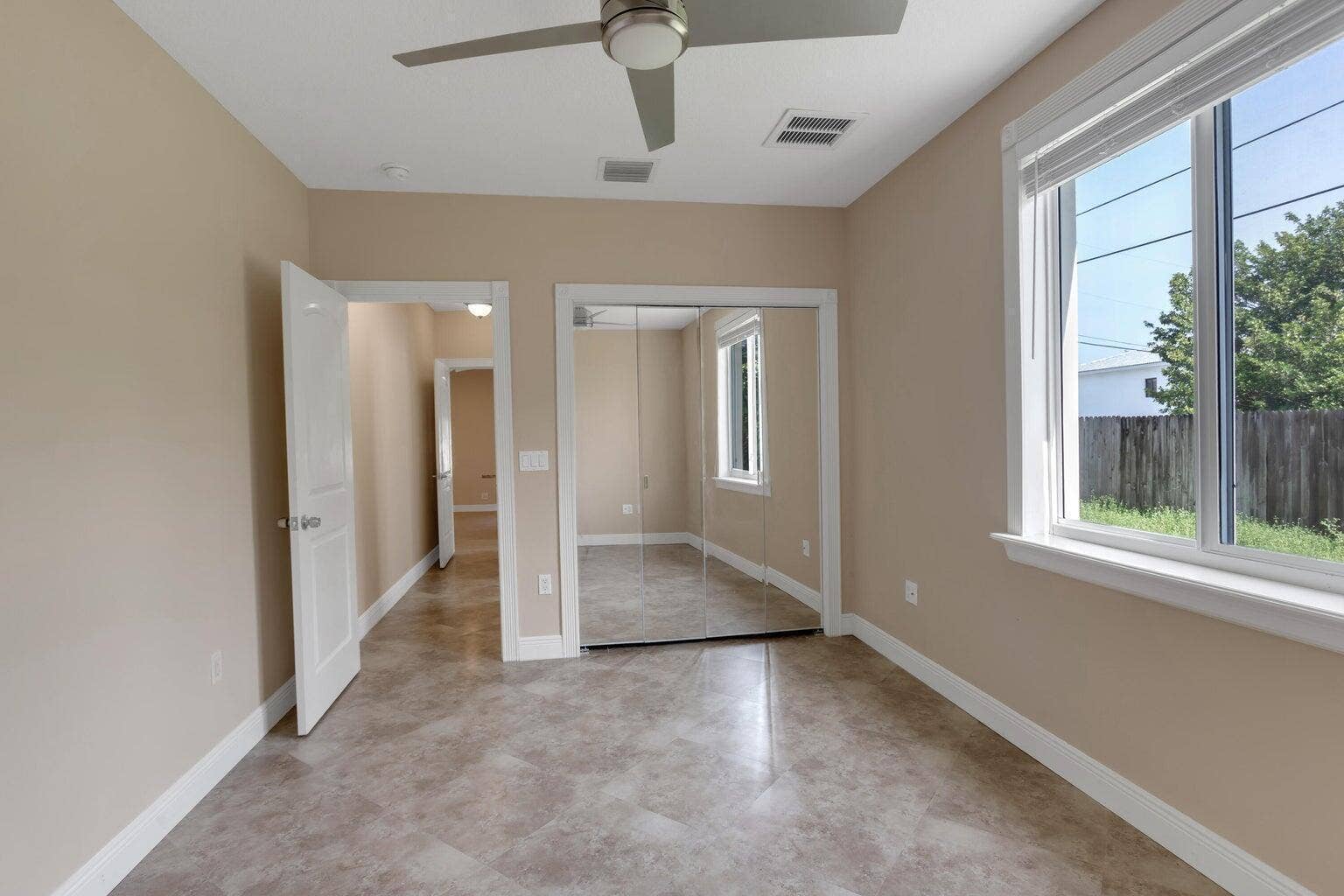 Large bedroom apartment