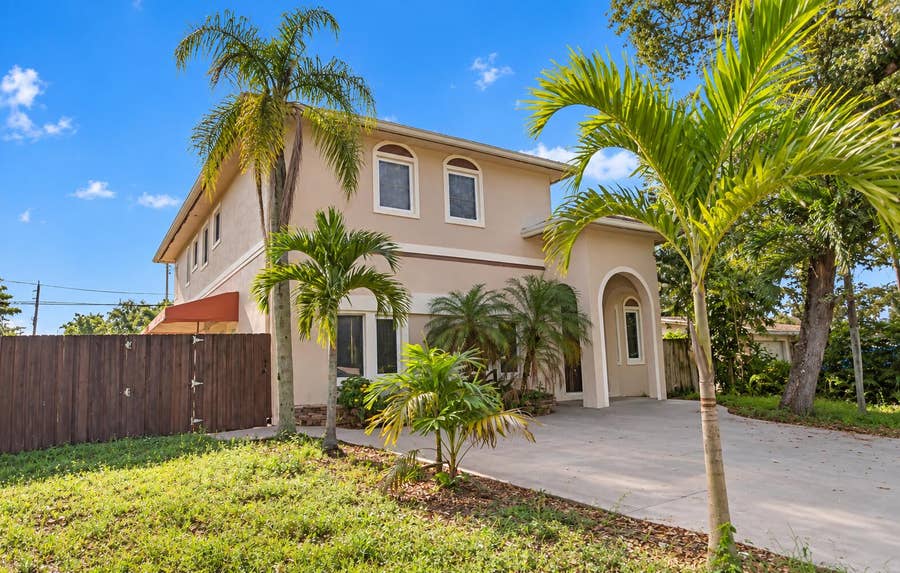 Property photo for 4500 SW 25TH Terrace, Dania Beach, FL