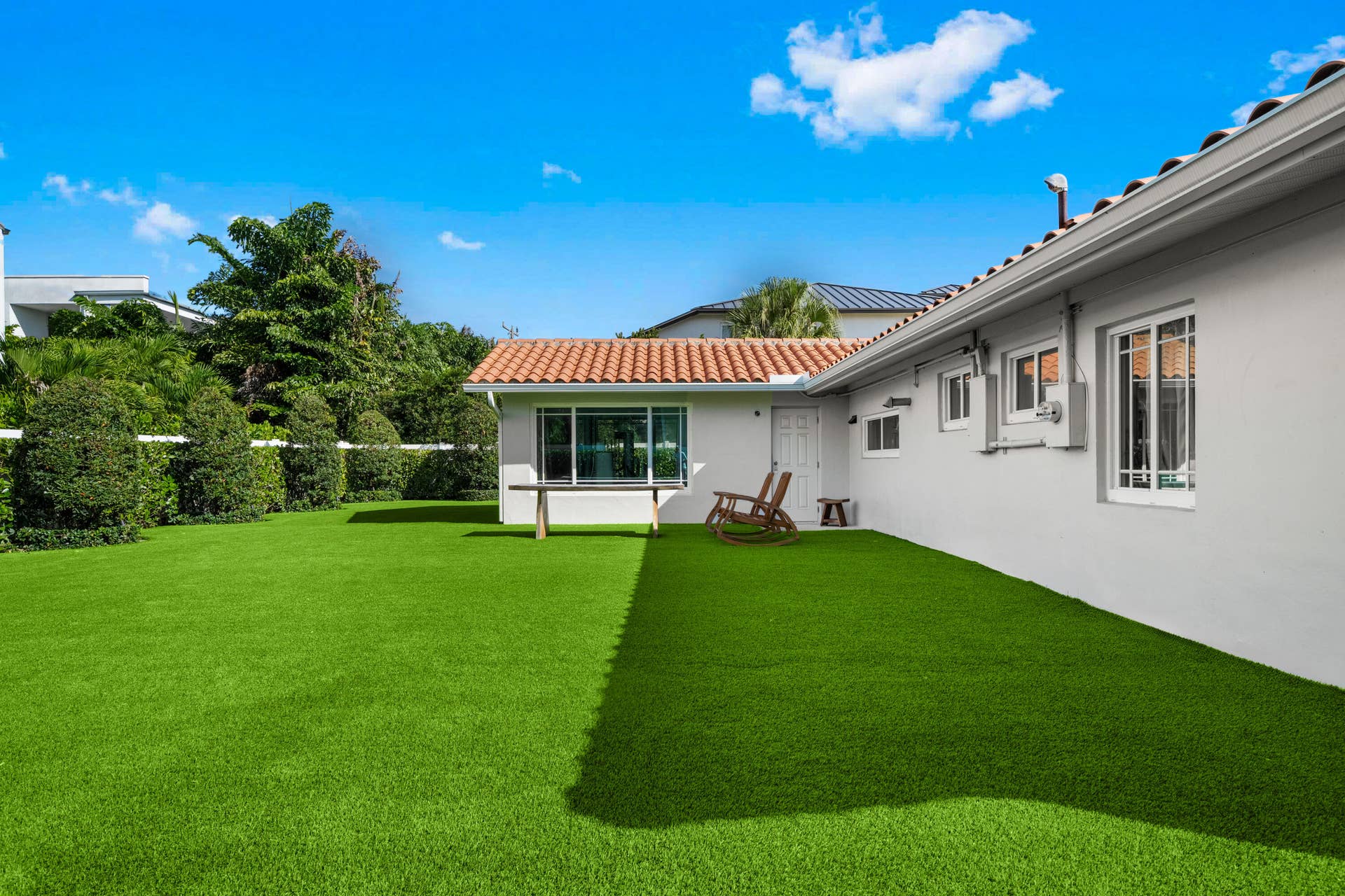 881 NE 4TH Avenue, Boca Raton, FL 33432 8-print-A7R00530 copy