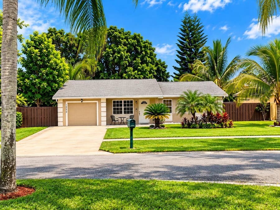 Property photo for 19660 DELAWARE Circle, #0, Boca Raton, FL