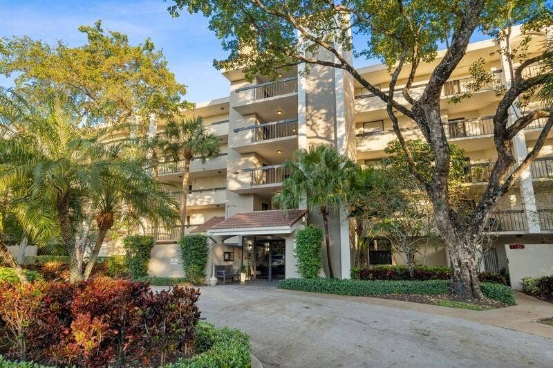 Property photo for 2025 Lavers Circle, #D204, Delray Beach, FL