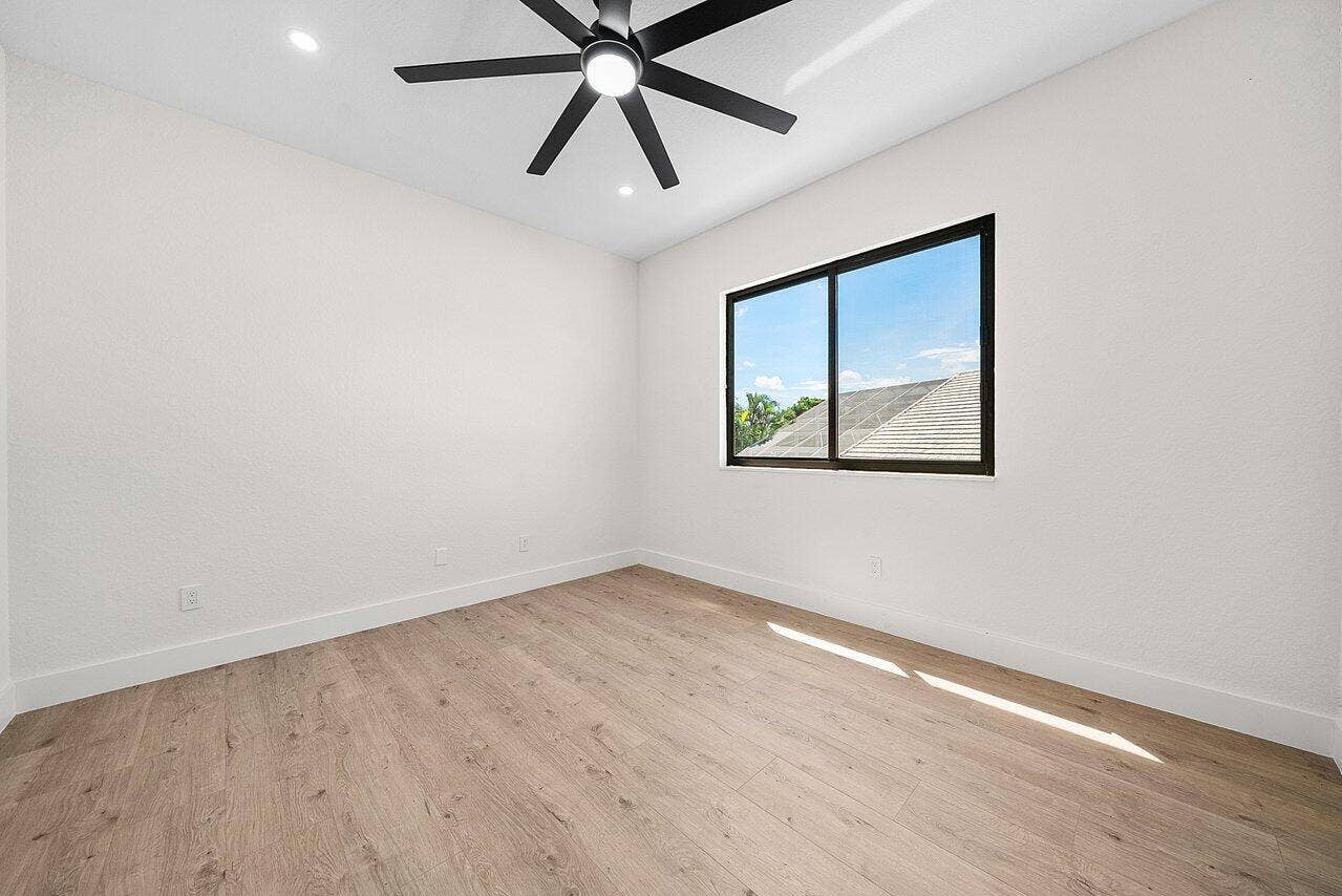 036-7548FairwayTrail-BocaRaton-FL-33487-