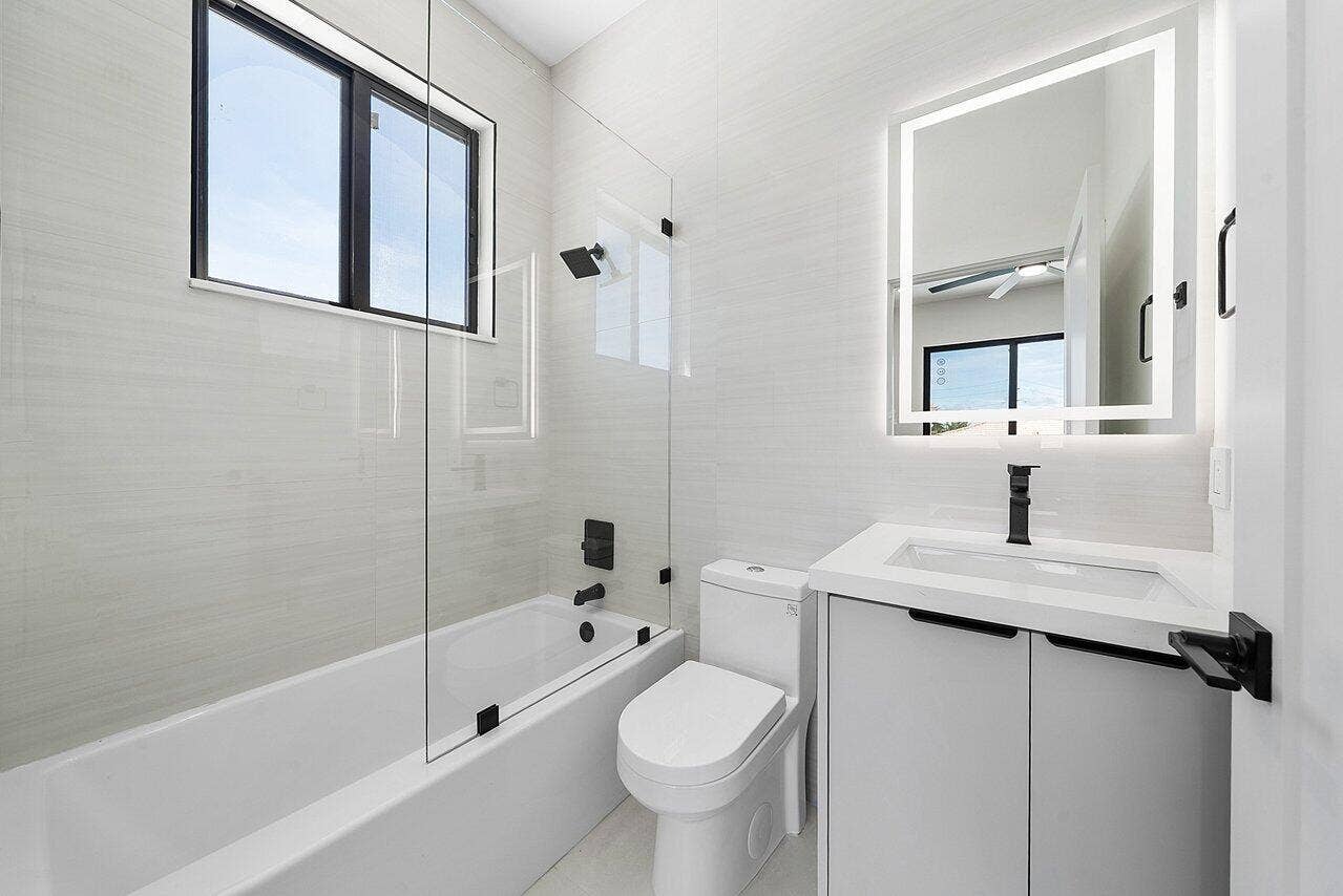 042-7548FairwayTrail-BocaRaton-FL-33487-