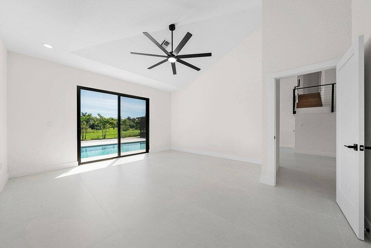 025-7548FairwayTrail-BocaRaton-FL-33487-
