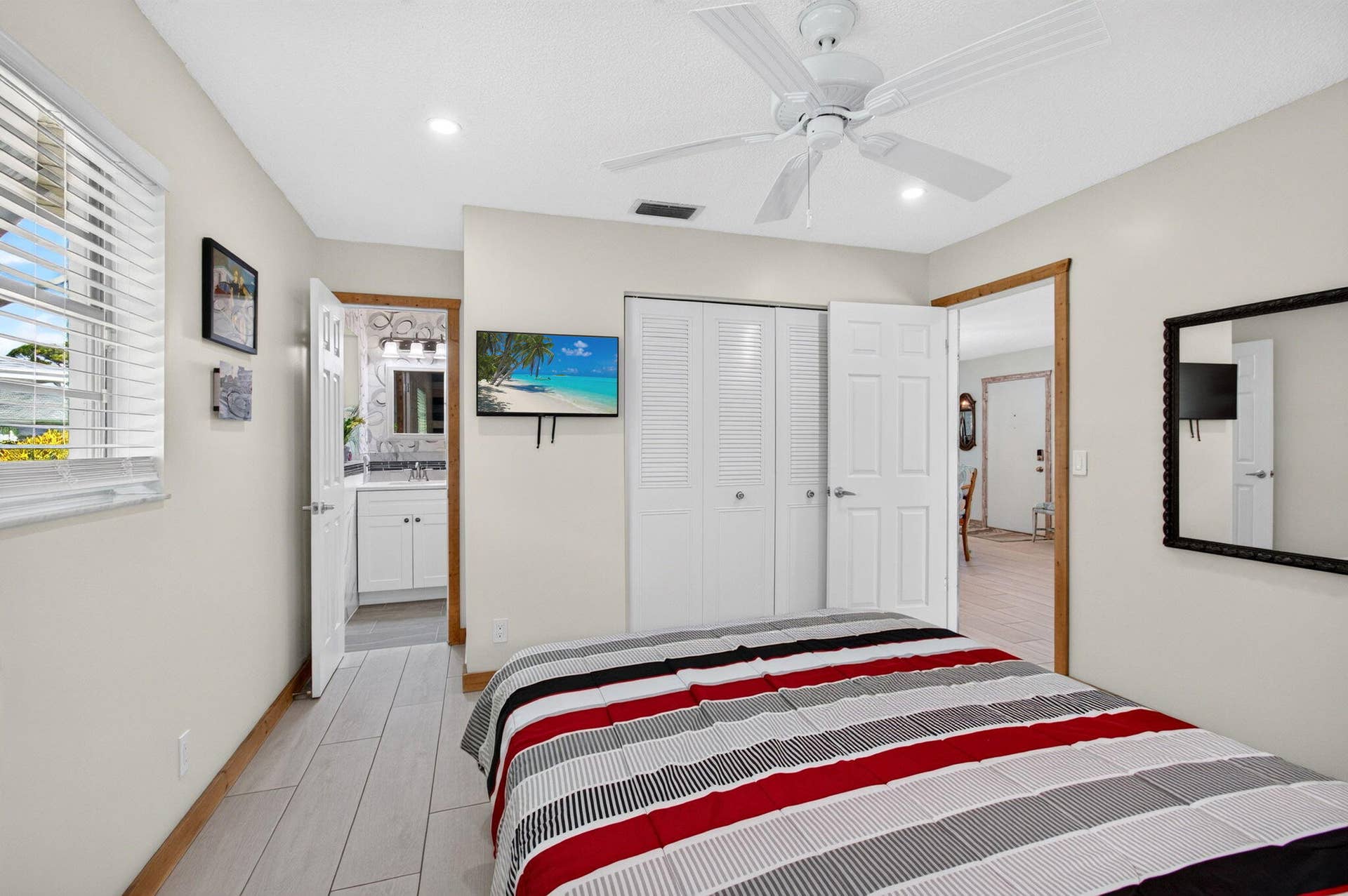 812 Meadowlark Lane, Delray Beach, FL 33445 12_second_bath