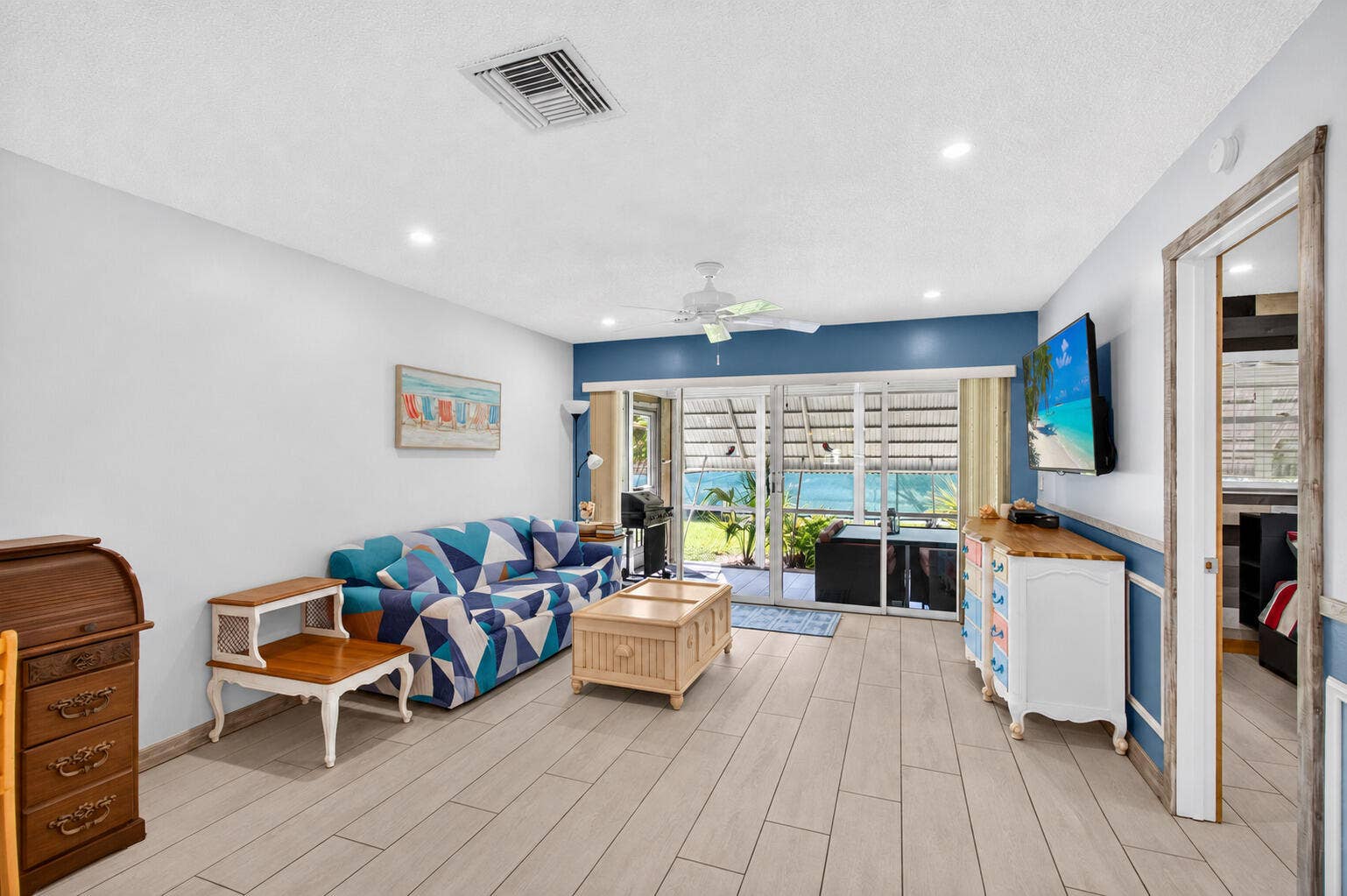 812 Meadowlark Lane, Delray Beach, FL 33445 02_living_room_clean