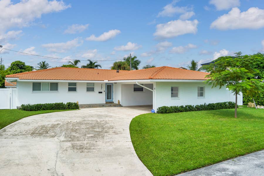 Property photo for 2607 COLGATE Lane, Lake Worth Beach, FL