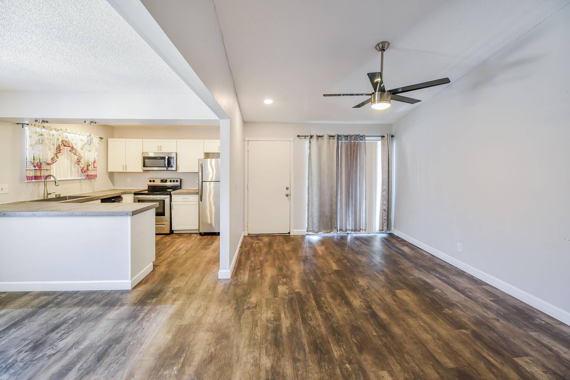 5284 Bosque Lane, #52, West Palm Beach, FL 33415 DSC_1165