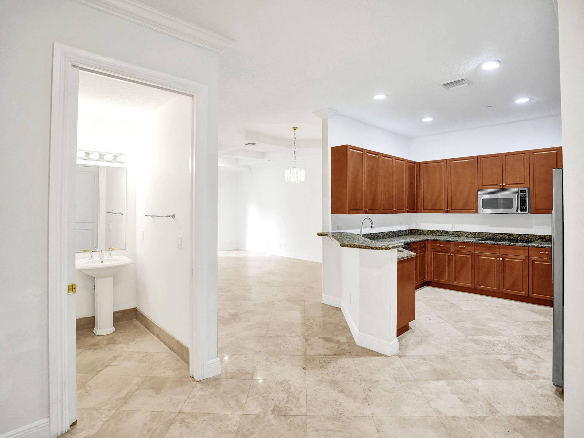 385 NE 69TH Circle, Boca Raton, FL 33487 22-web-or-mls-DSC02403