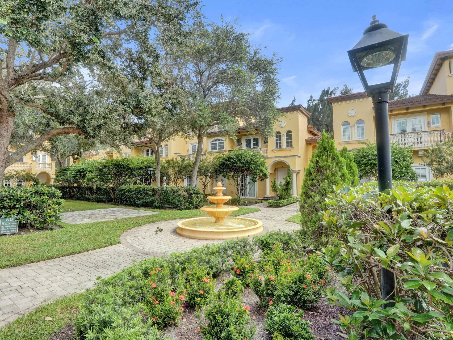 385 NE 69TH Circle, Boca Raton, FL 33487 61-web-or-mls-DSC02520