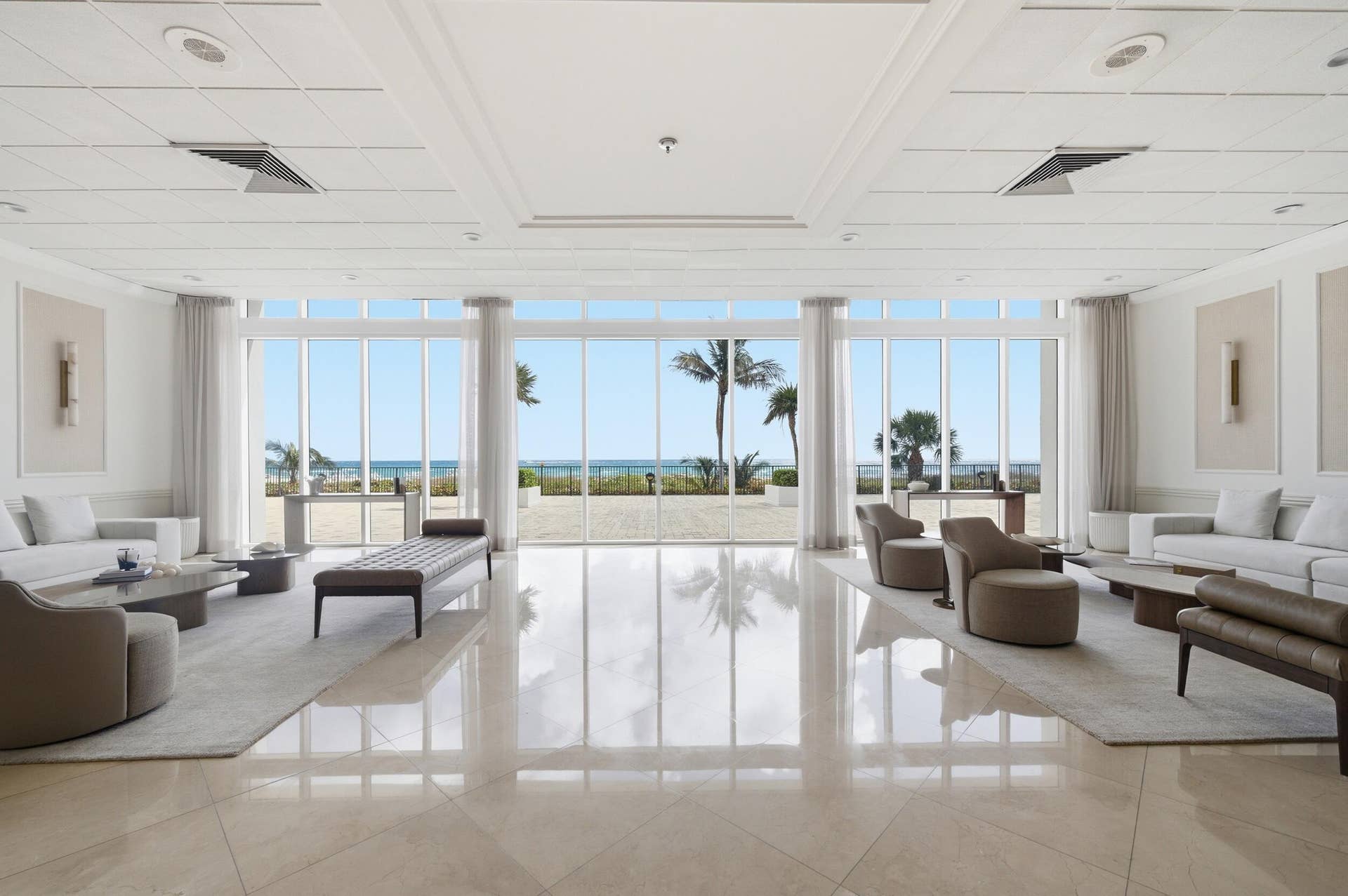 2800 S Ocean Boulevard, #2A, Boca Raton, FL 33432 lobby