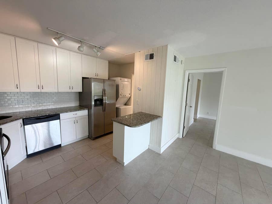 Property photo for 1112 GREEN PINE Boulevard, #F1, West Palm Beach, FL