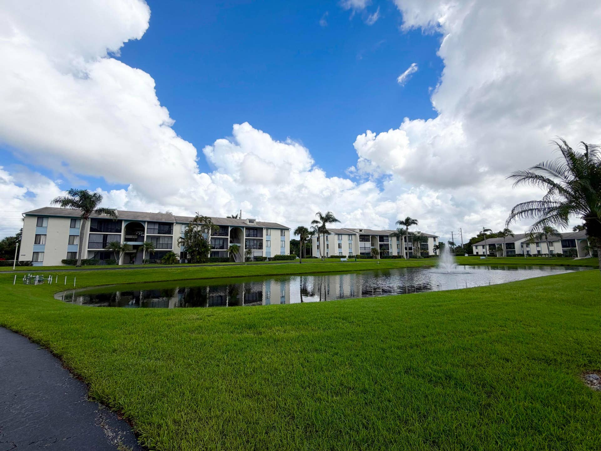 1112 GREEN PINE Boulevard, #F1, West Palm Beach, FL 33409 gp3